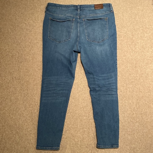 Madewell stretchy ankle jeans - Picture 2 of 10